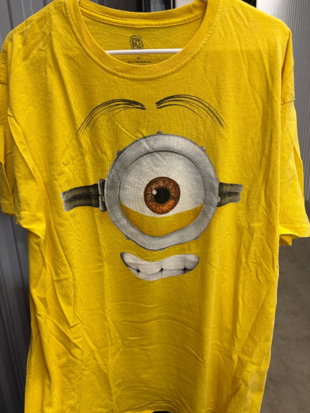 Minions Shirt, Size XL